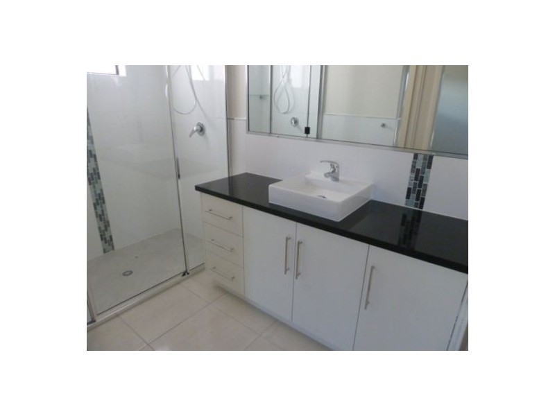 20 Bachelor Court, Marian QLD 4753