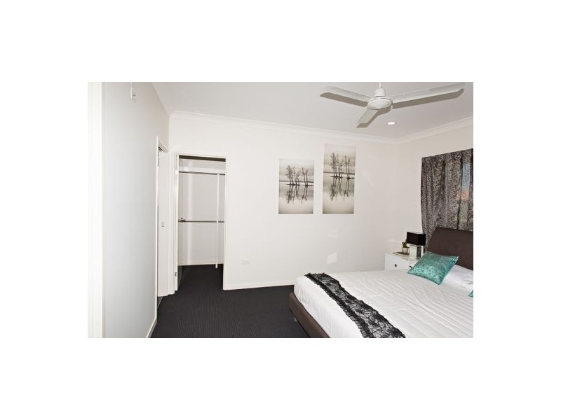 3 Primavera Boulevard, Beaconsfield QLD 4740