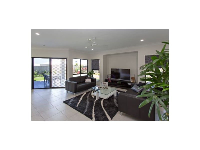 3 Primavera Boulevard, Beaconsfield QLD 4740