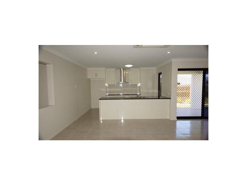 Unit 2 / 1 Bellavista Circuit, Beaconsfield QLD 4740