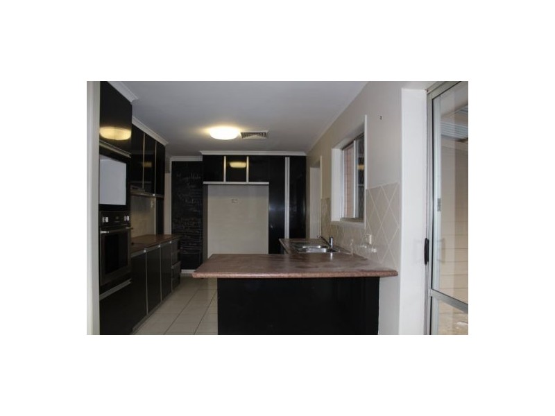 1 Kemp Street, Bucasia QLD 4750