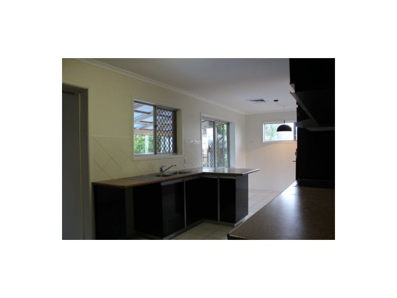 1 Kemp Street, Bucasia QLD 4750