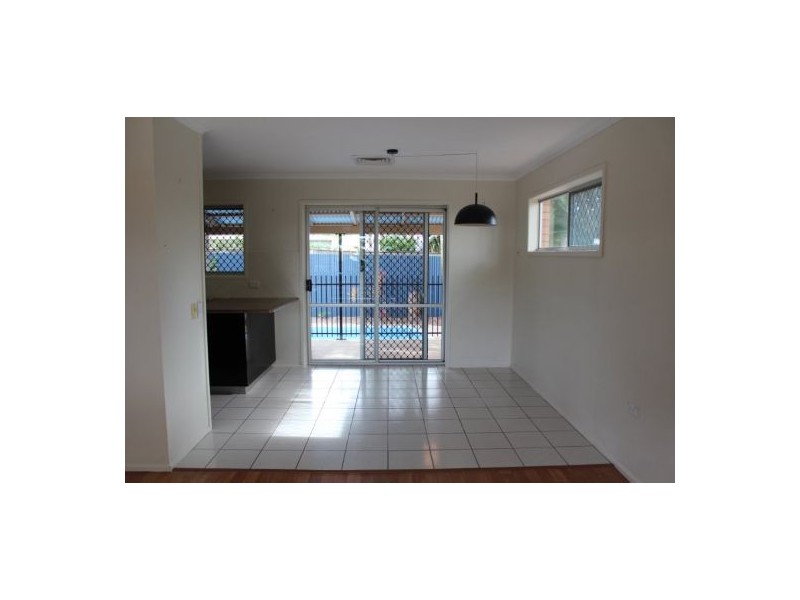 1 Kemp Street, Bucasia QLD 4750