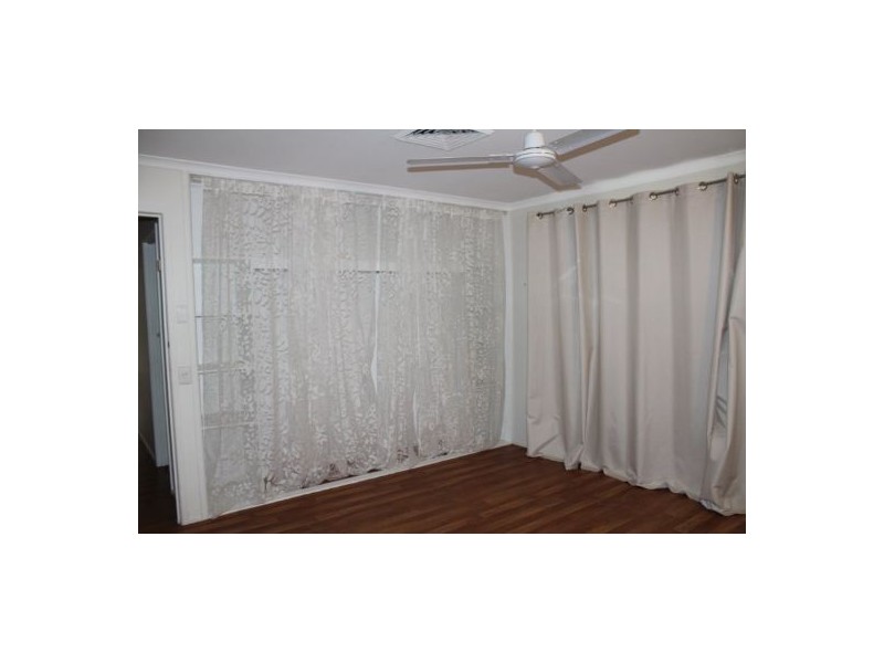 1 Kemp Street, Bucasia QLD 4750