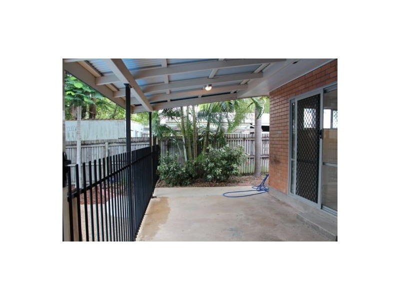 1 Kemp Street, Bucasia QLD 4750