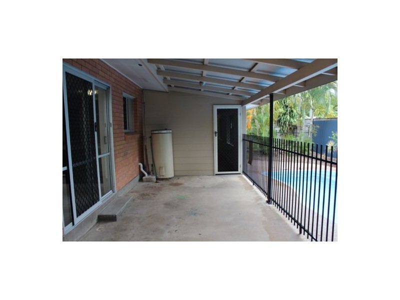 1 Kemp Street, Bucasia QLD 4750