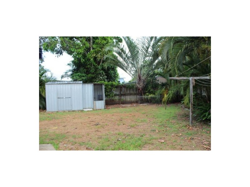 1 Kemp Street, Bucasia QLD 4750