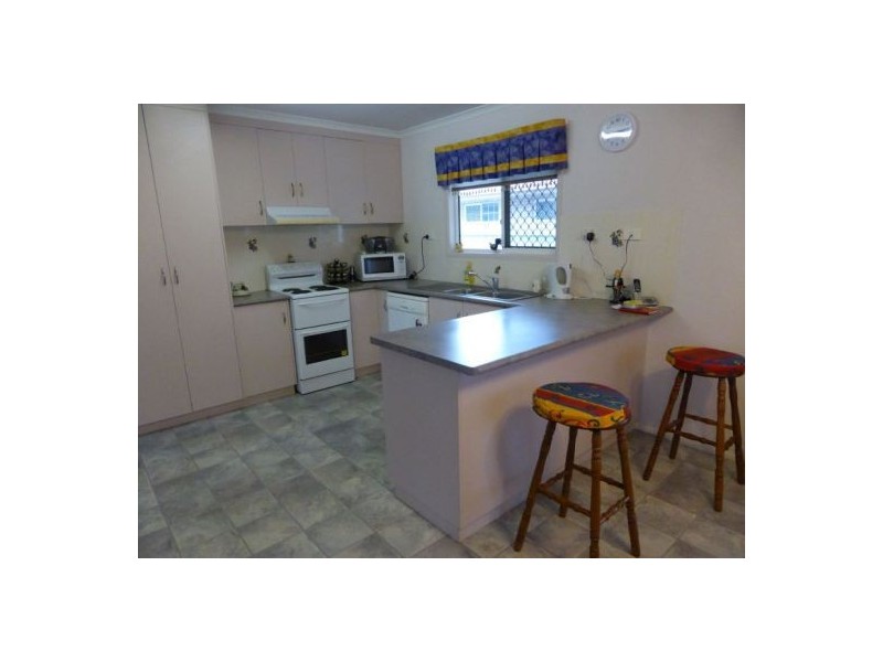 1 / 11 Andergrove Road, Andergrove QLD 4740