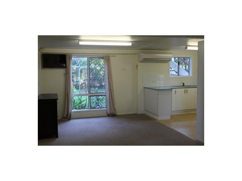 17 Swift Street, Slade Point QLD 4740