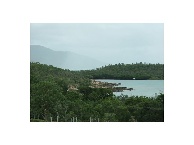 Dingo Beach QLD 4800