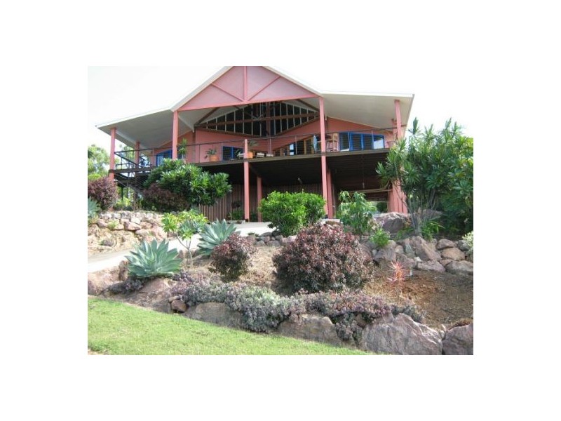 18 Roseric Crescent, Hideaway Bay QLD 4800