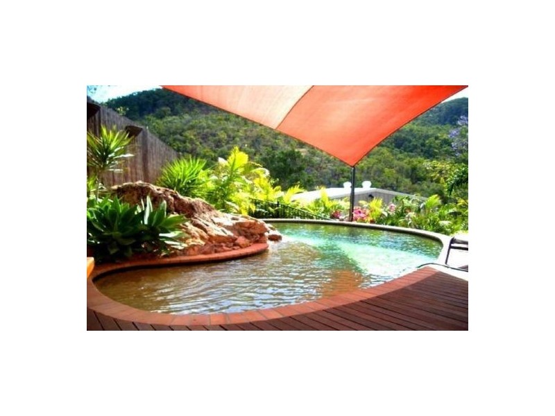 18 Roseric Crescent, Hideaway Bay QLD 4800