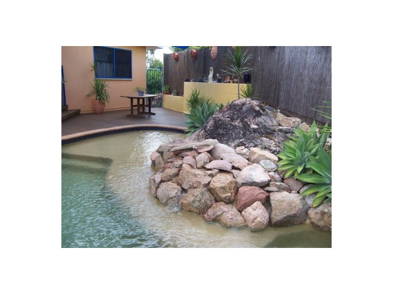 18 Roseric Crescent, Hideaway Bay QLD 4800