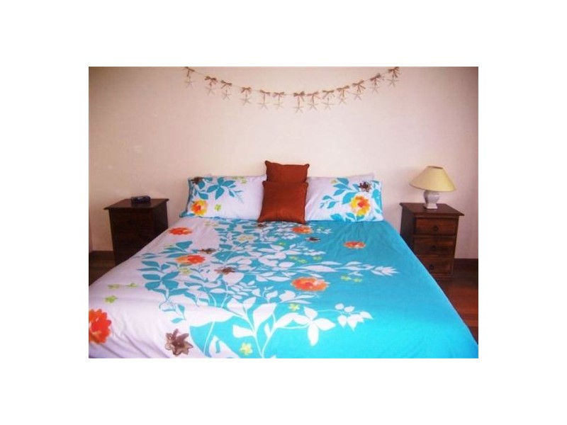 18 Roseric Crescent, Hideaway Bay QLD 4800