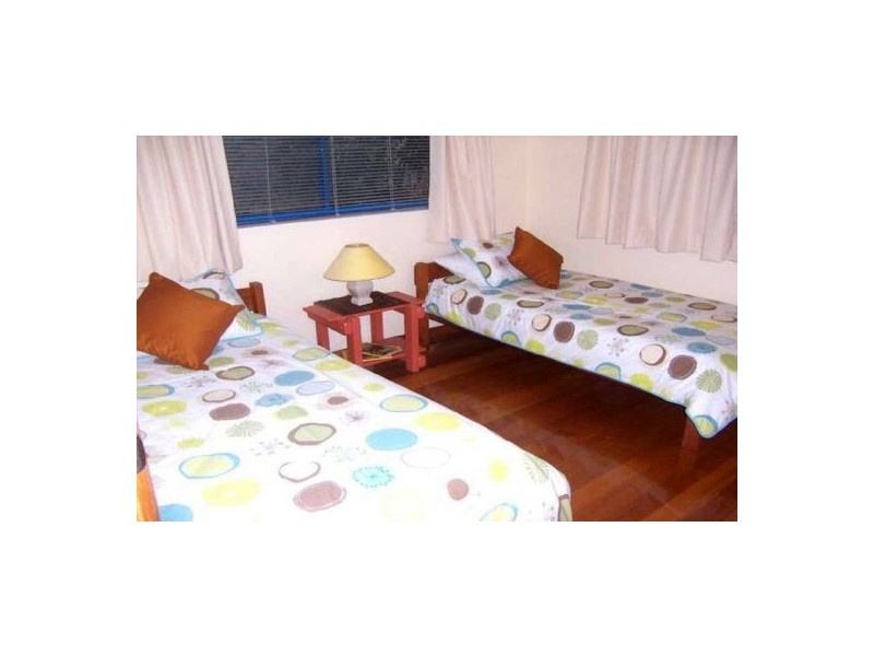 18 Roseric Crescent, Hideaway Bay QLD 4800