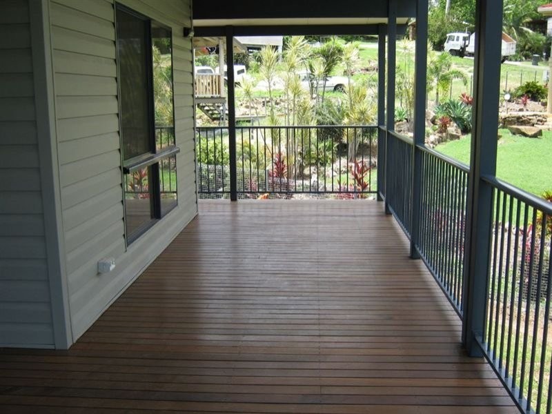 25 Macarthur Drive, Cannonvale QLD 4802