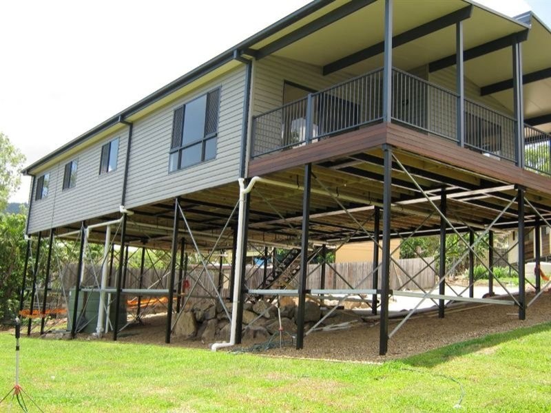 25 Macarthur Drive, Cannonvale QLD 4802