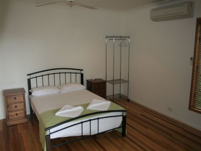 34 Waterson Way, Airlie Beach QLD 4802