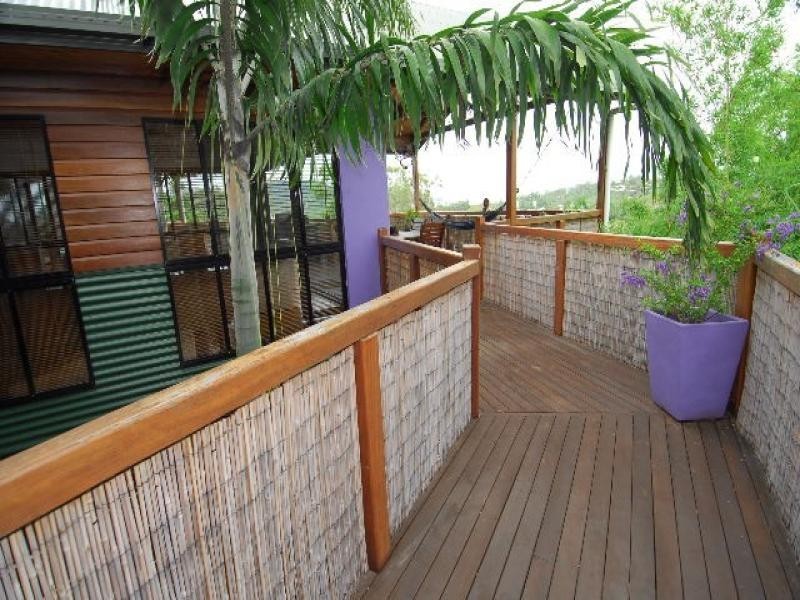 6 Daydream Court, Cannonvale QLD 4802