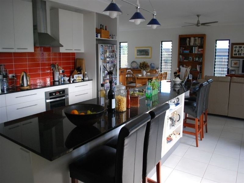 21 Armada Crescent, Jubilee Pocket QLD 4802