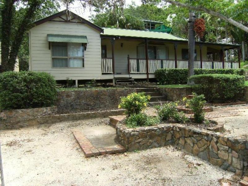 20 Eshelby Drive, Cannonvale QLD 4802