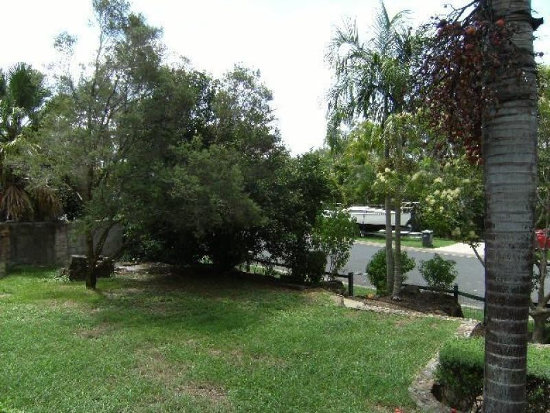 20 Eshelby Drive, Cannonvale QLD 4802