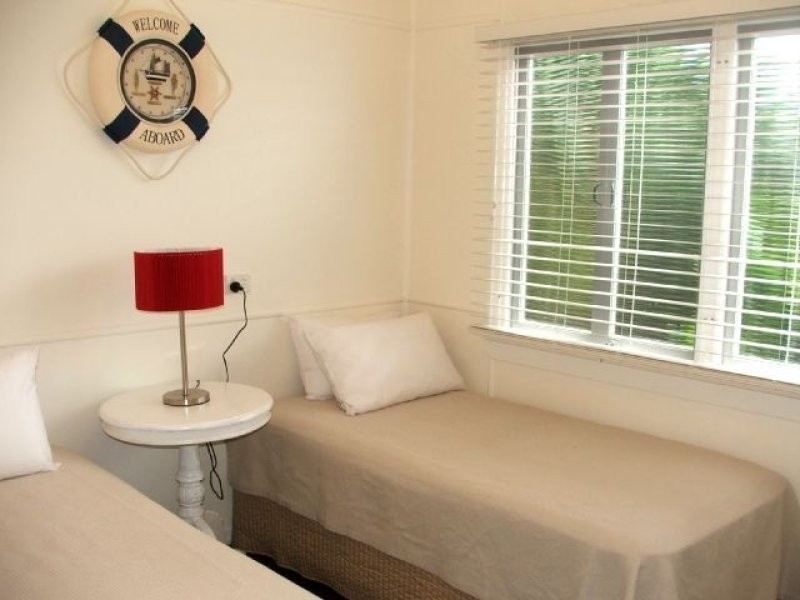 6 Broadwater Avenue, Airlie Beach QLD 4802