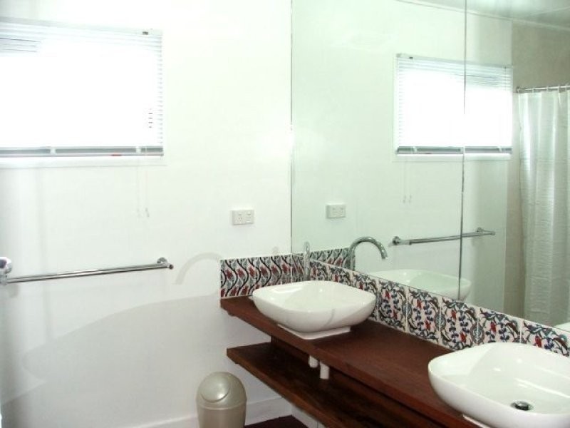 6 Broadwater Avenue, Airlie Beach QLD 4802