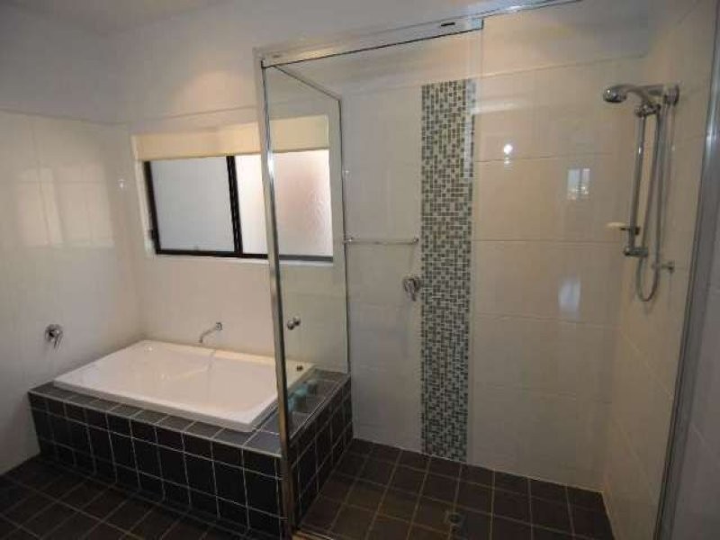 14 Stonehaven Court, Airlie Beach QLD 4802