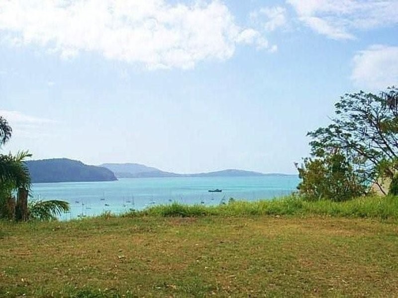 2 Kara Crescent, Airlie Beach QLD 4802