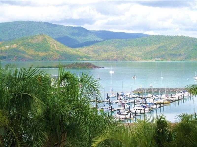 2 Kara Crescent, Airlie Beach QLD 4802