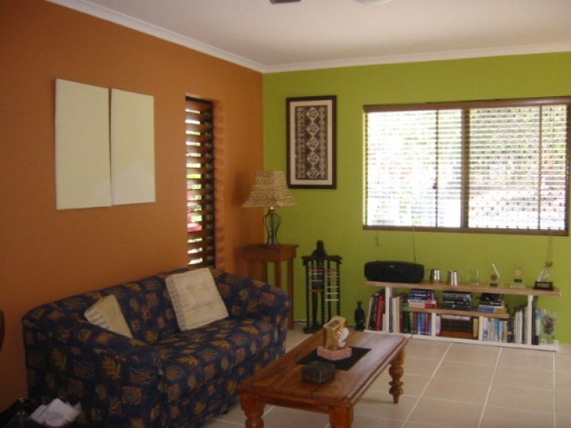 Gloucester Avenue, Hideaway Bay QLD 4800