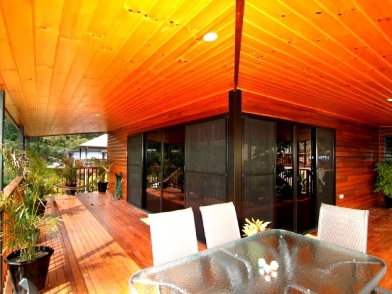 Nara Avenue, Airlie Beach QLD 4802