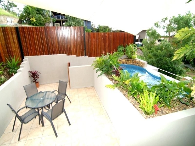 Nara Avenue, Airlie Beach QLD 4802