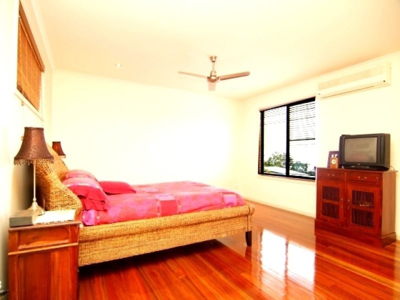 Nara Avenue, Airlie Beach QLD 4802
