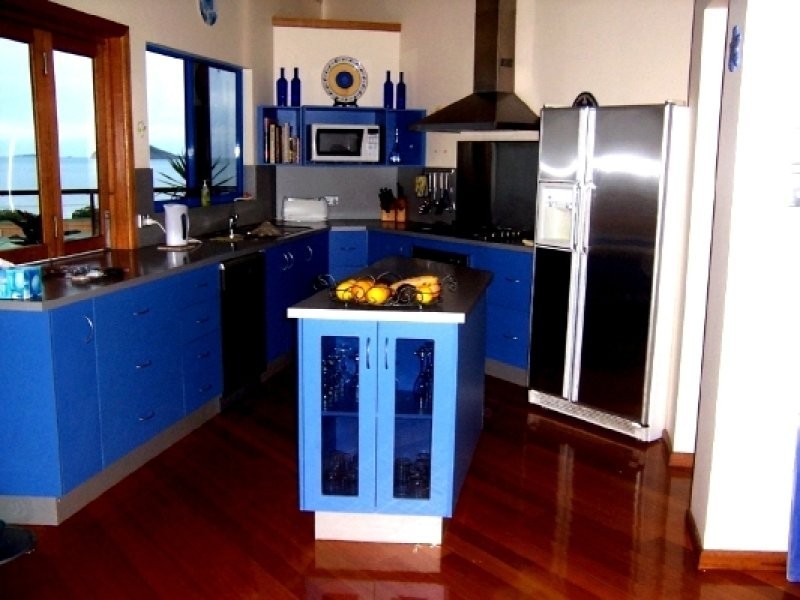 18 Roseric Crescent, Hideaway Bay QLD 4800