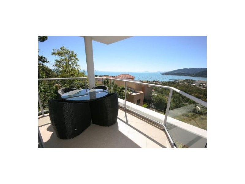 19  18 Seaview Drive, Airlie Beach QLD 4802