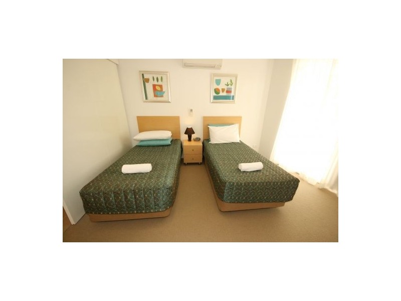 19  18 Seaview Drive, Airlie Beach QLD 4802