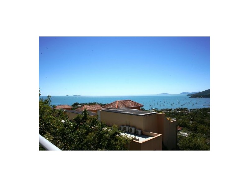 19  18 Seaview Drive, Airlie Beach QLD 4802