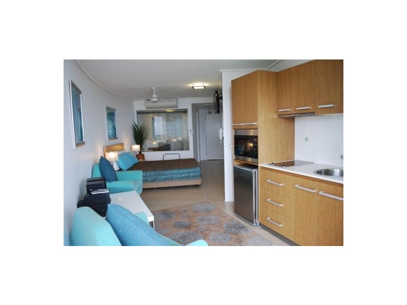 19  18 Seaview Drive, Airlie Beach QLD 4802