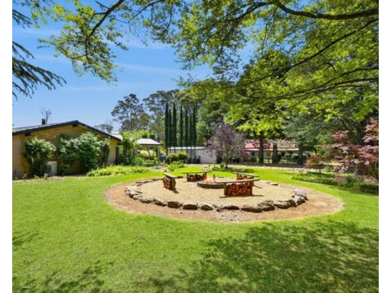 15 Glenara Road, Kurrajong Heights NSW 2758