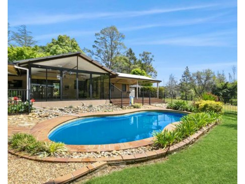 15 Glenara Road, Kurrajong Heights NSW 2758