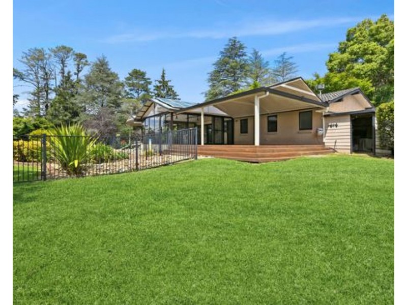 15 Glenara Road, Kurrajong Heights NSW 2758
