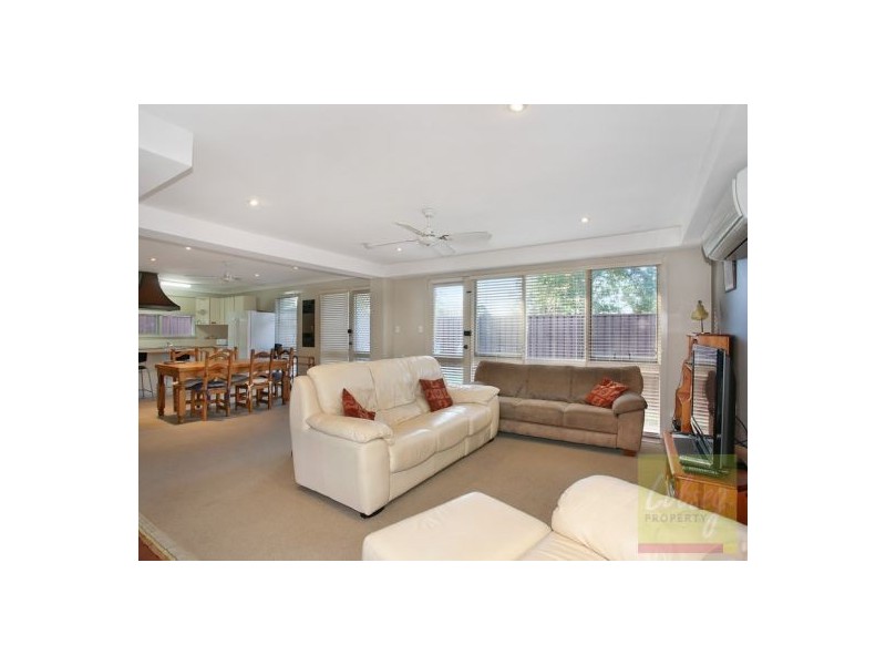 21 Hughes Ave, Hobartville NSW 2753