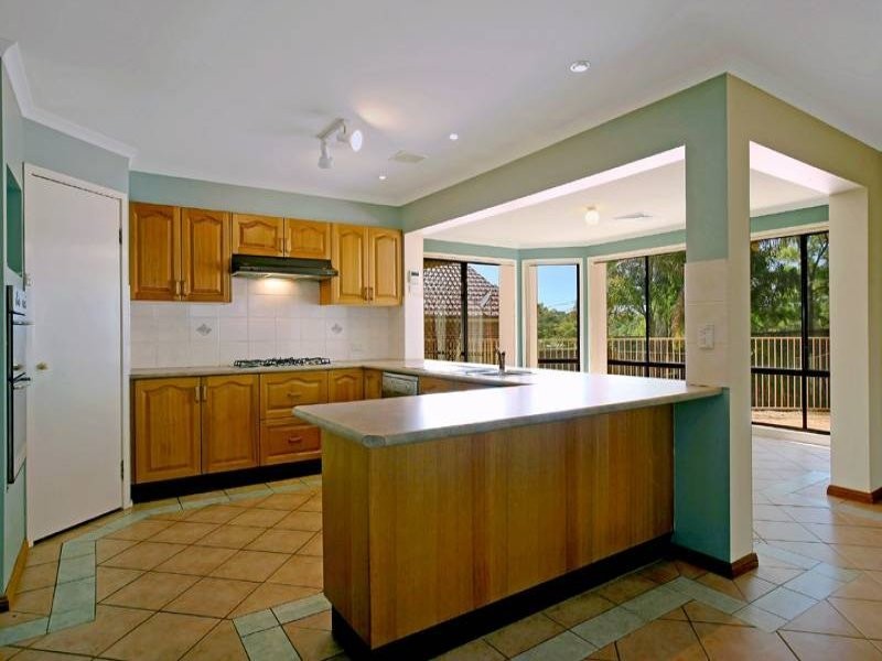 1 Forest Knoll, Castle Hill NSW 2154