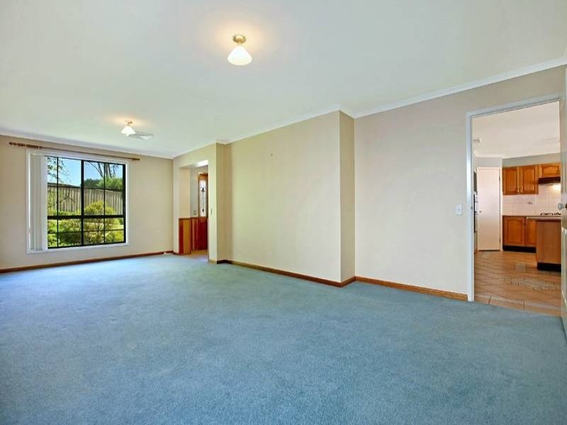 1 Forest Knoll, Castle Hill NSW 2154