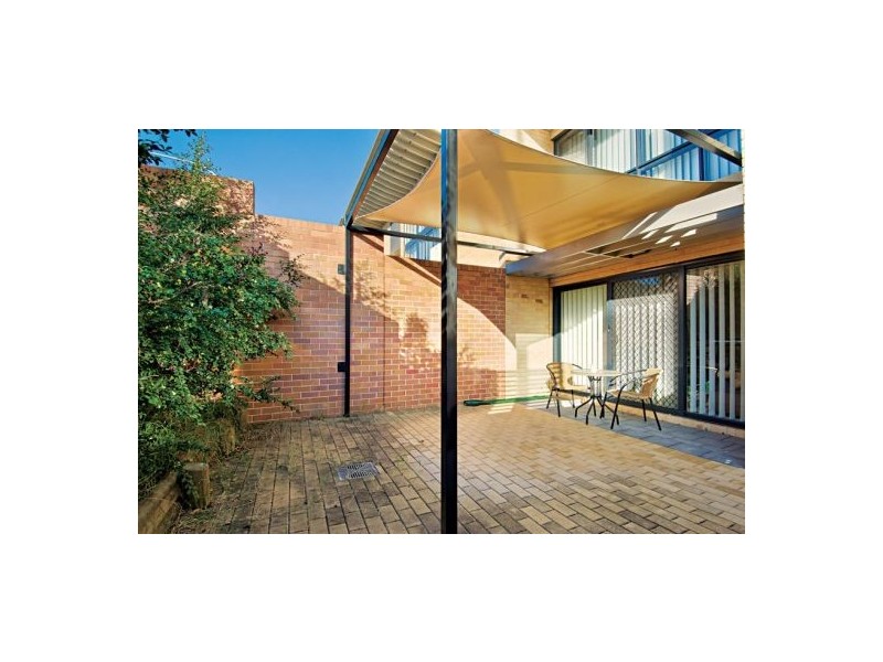 6/2 Charles Street, Carlingford NSW 2118