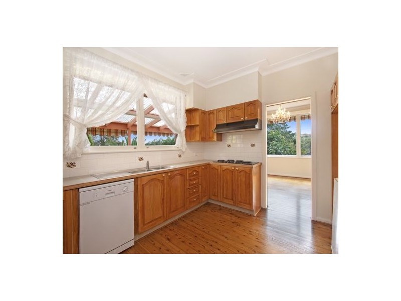 4 Ferndale Avenue, Carlingford NSW 2118