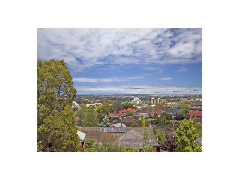 8 Vivyan Close, Denistone NSW 2114