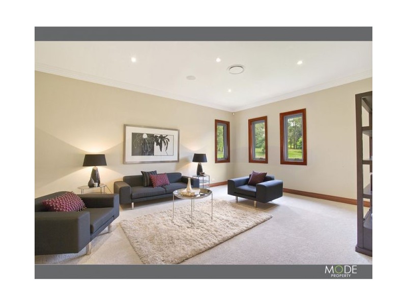 8 Davey Road, Dural NSW 2158
